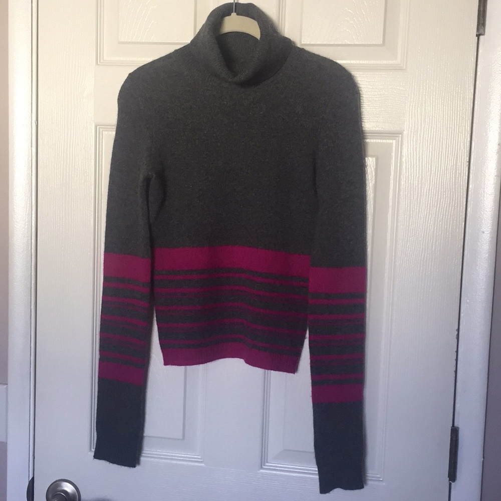 Theory cashmere sweater
